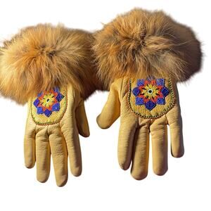 Exquisitely Beaded Tan Premium Buffalo Hide Gloves with Buffalo Fur Trim. OS